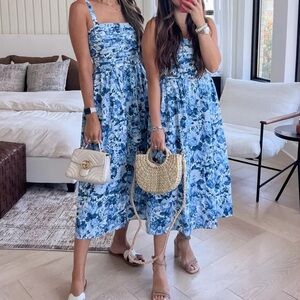 NWT Abercrombie & Fitch Emerson Blue Floral Smocked Midi Dress | Size S